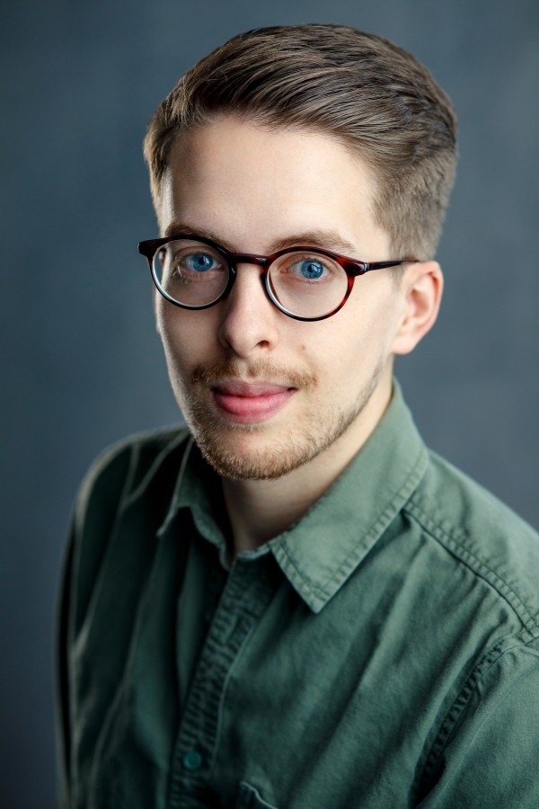 Spotlight Photo, Headshot
